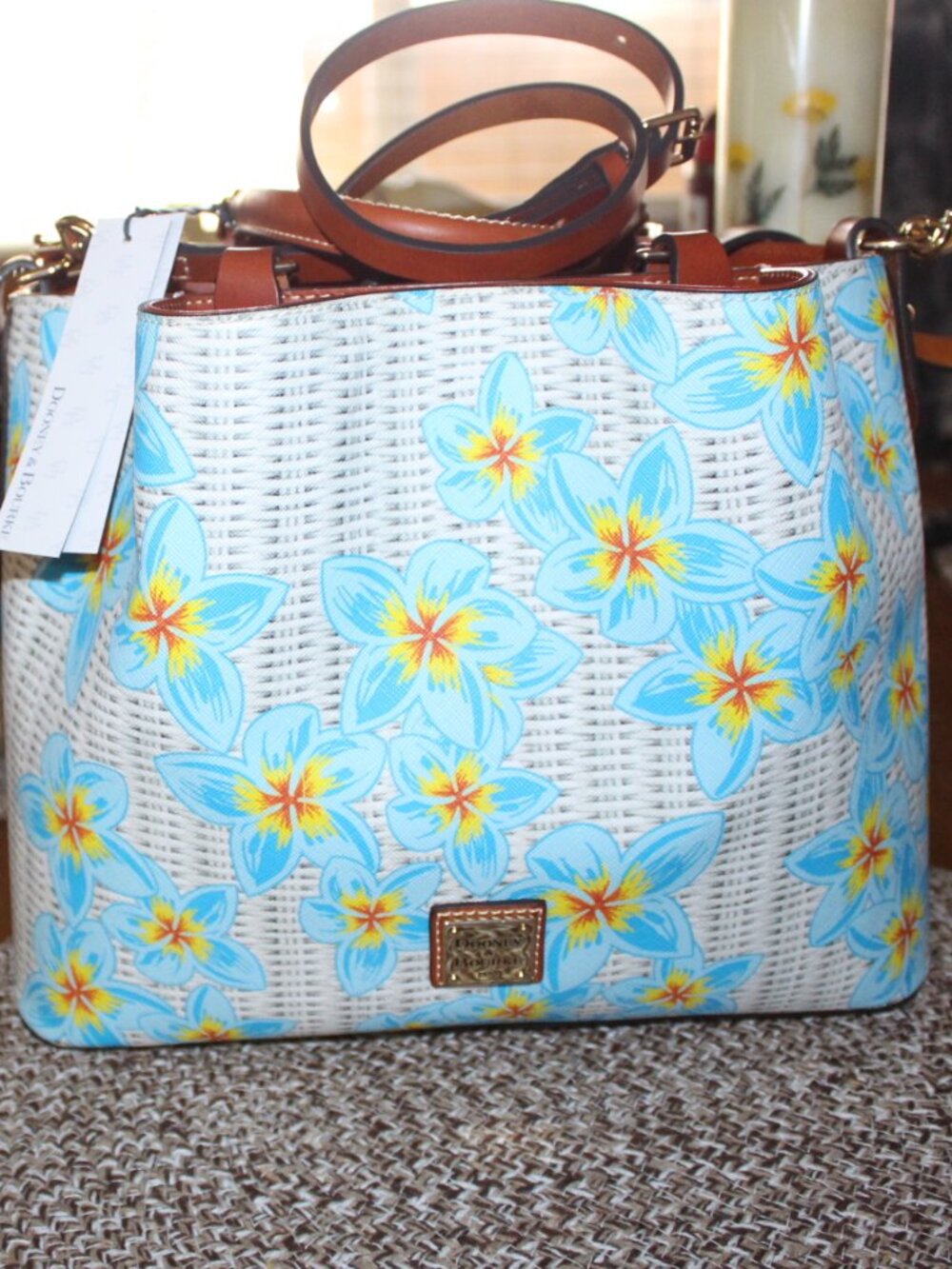 NWT Dooney & Bourke Plumeria Brenna Purse, coin purse & wallet set. STUNNING! - Picture 4 of 15